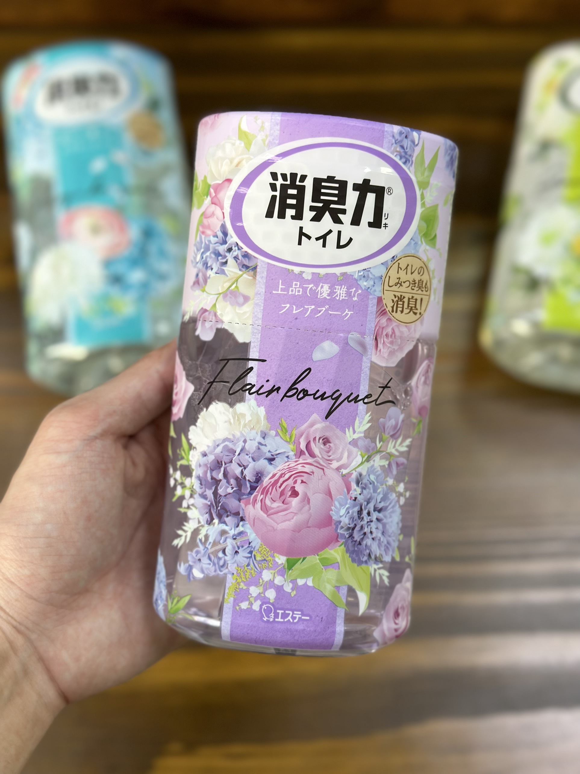 Hộp khử mùi toilet cao cấp Iris 400ml (hương lavender)