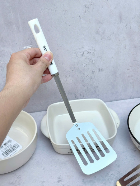 Xẻng lật có rãnh inox, tay cầm chống nóng Echo 31cm