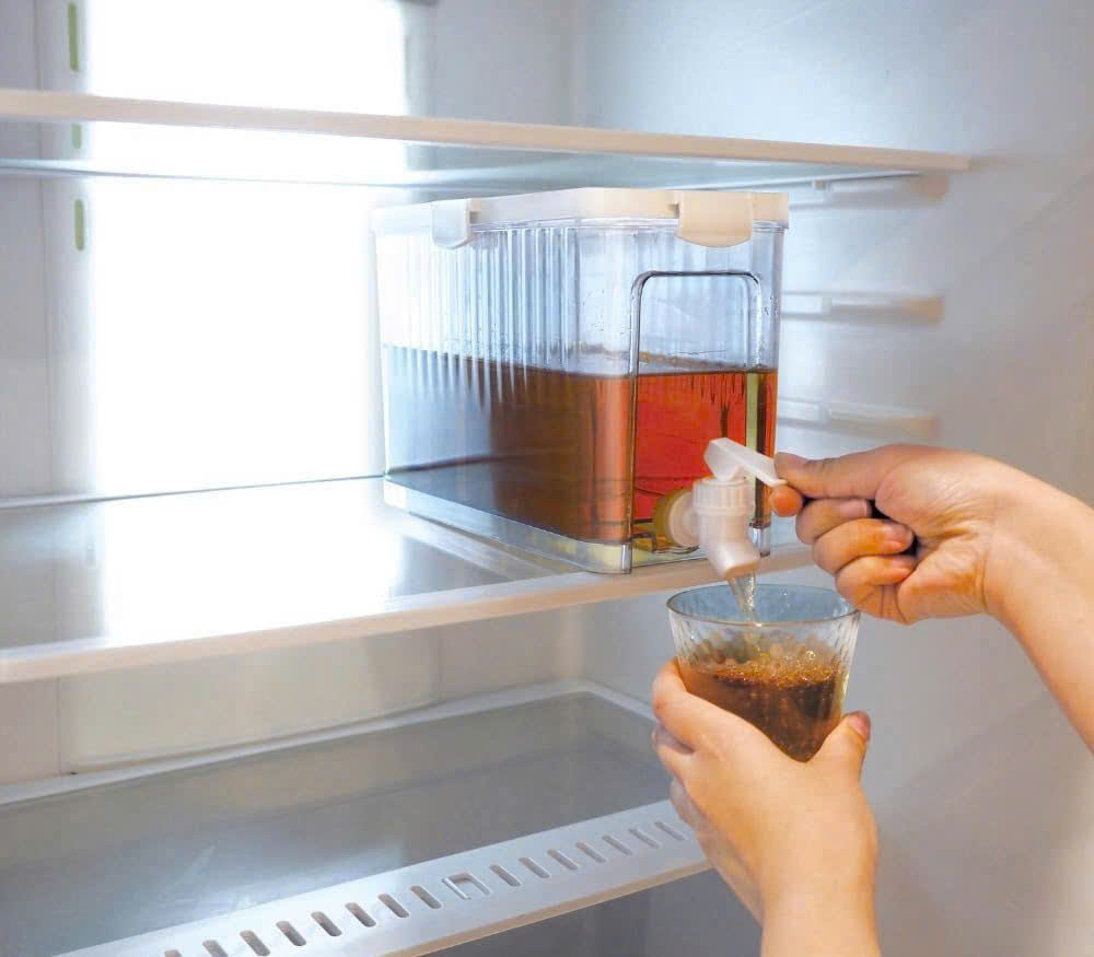 Bình đựng nước có vòi rót để tủ lạnh Kakusee 3,3L