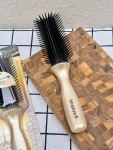 Lược chải cấp ẩm làm mượt và phục hồi tóc hư tổn Moisture VeSS (size vừa)